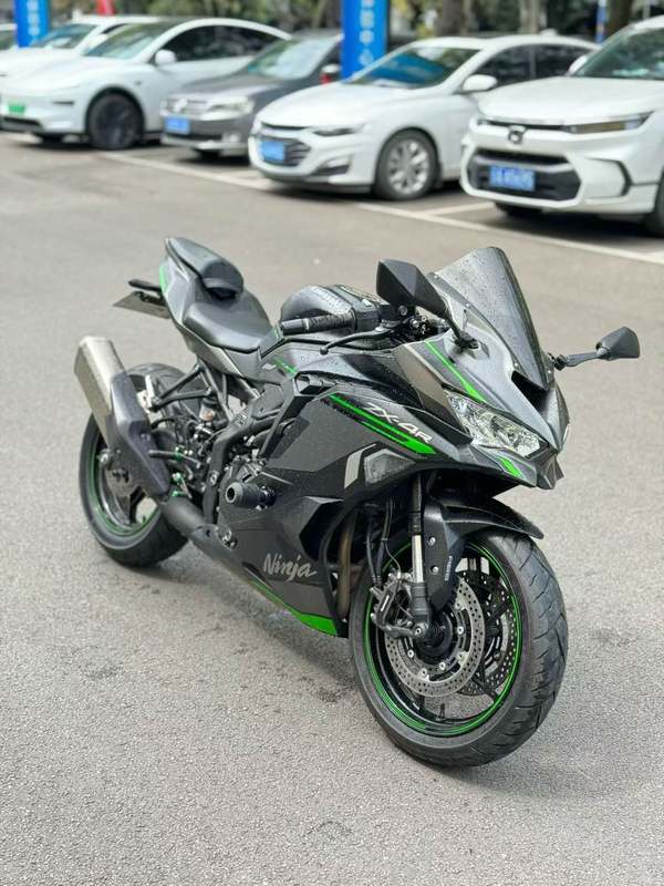 川崎 ZX-4R