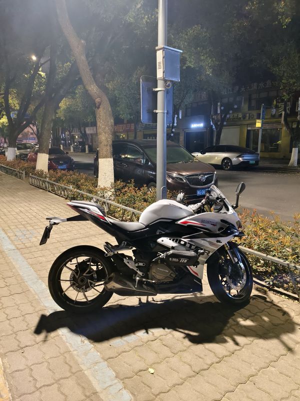 QJMOTOR 赛450