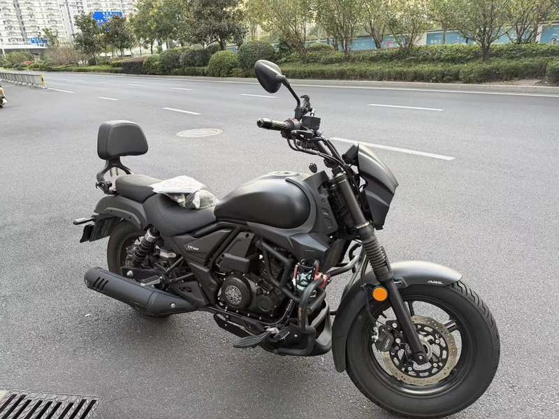 豪爵 TR300