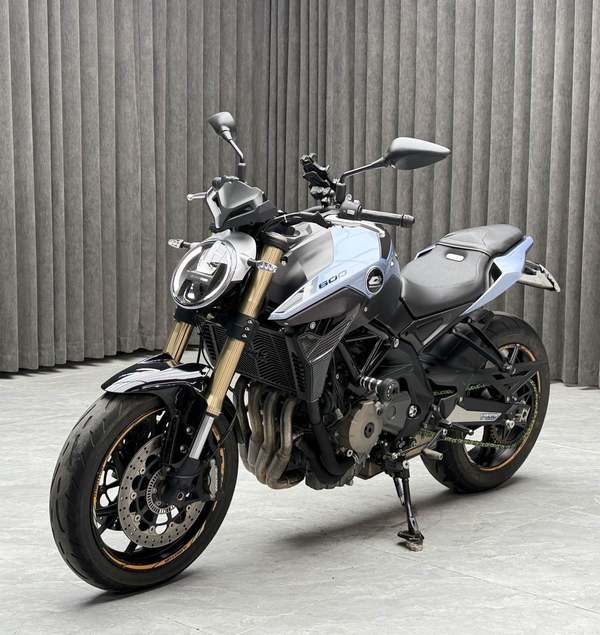 QJMOTOR 追600