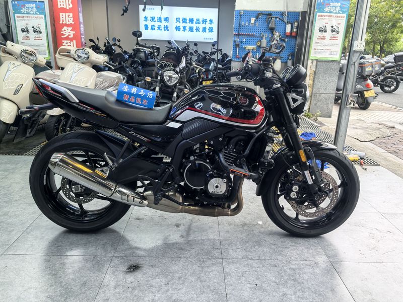 张雪机车 500F