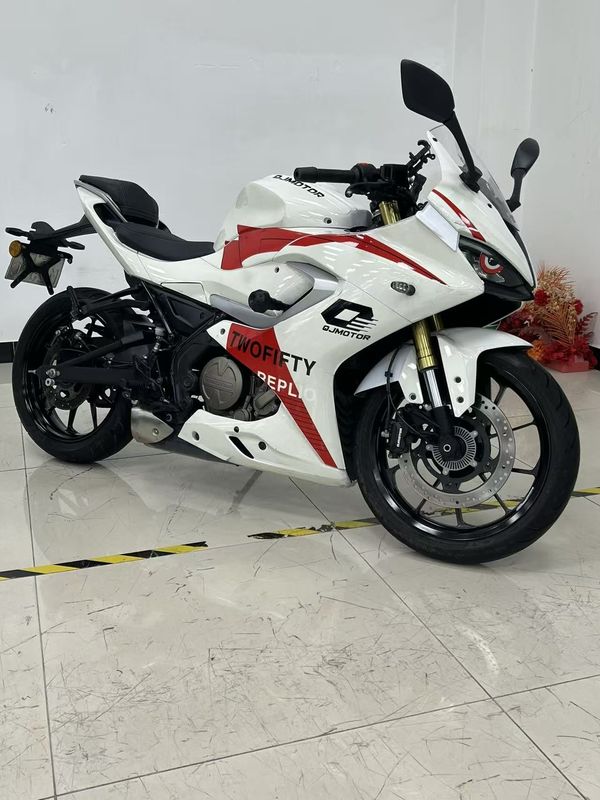 QJMOTOR 赛250