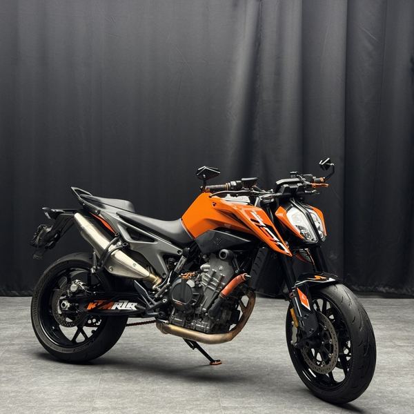 KTMR2R 790 Duke