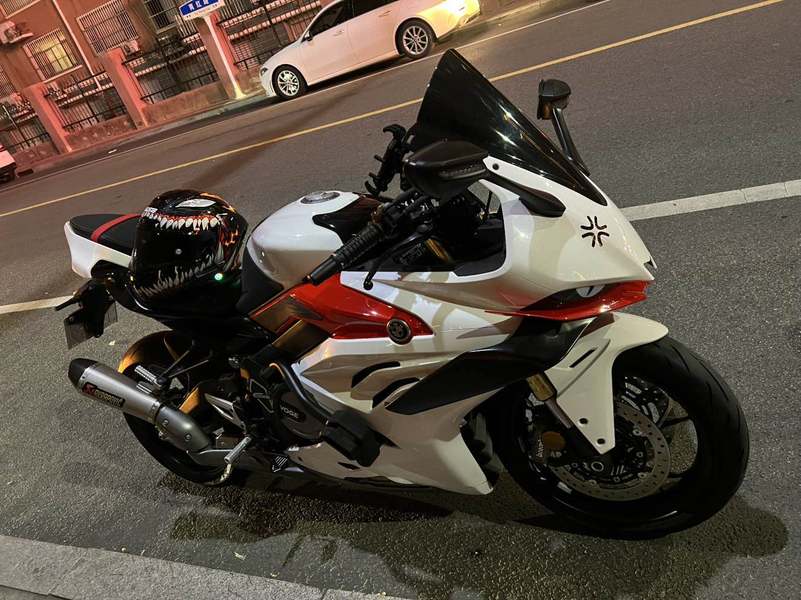 无极 RR660