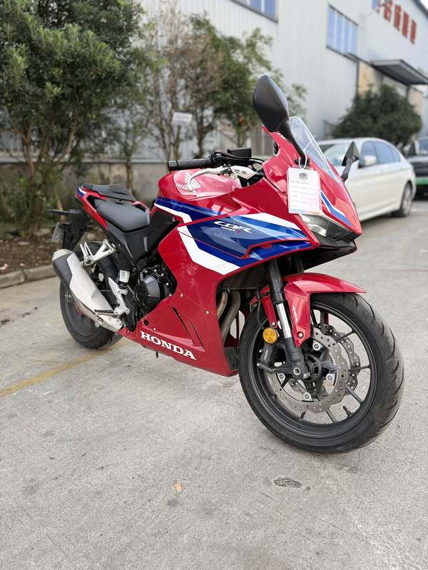 本田WING CBR400R