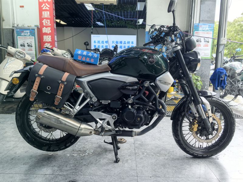 五羊本田 鸷道 CB190SS