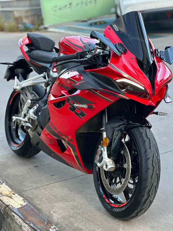 QJMOTOR QJ900GS-8D