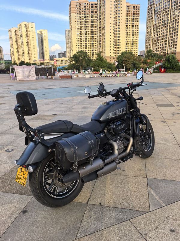 QJMOTOR 闪350