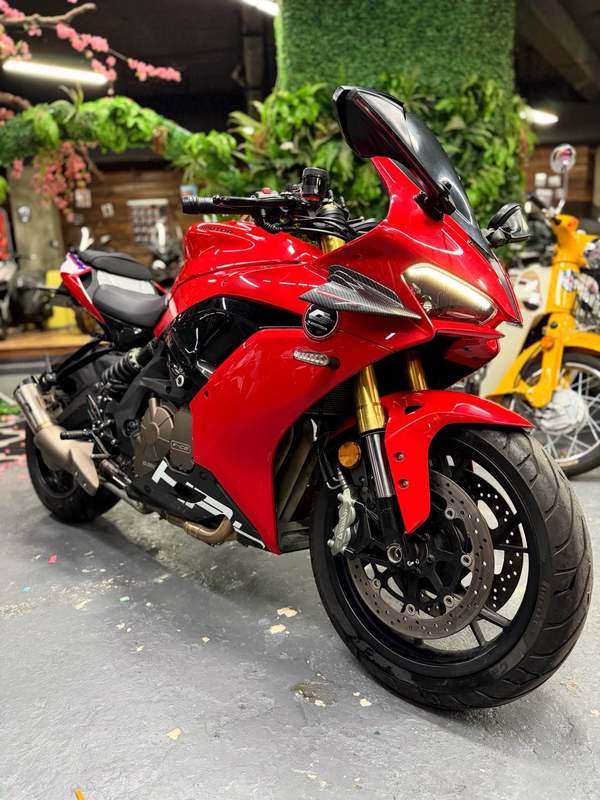 QJMOTOR 赛600