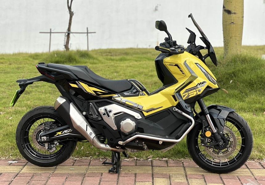 本田DREAMWING X-ADV 750