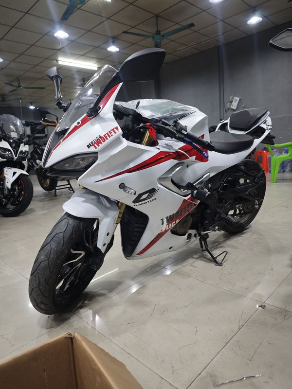 QJMOTOR 赛250