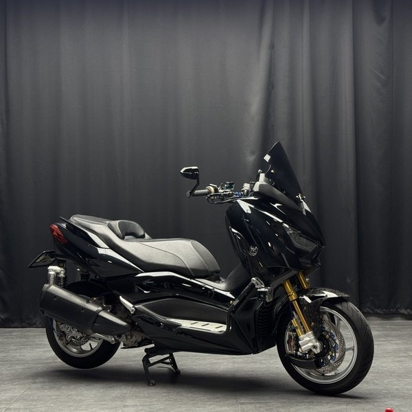 雅马哈 XMAX