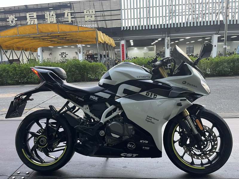 春风 250SR