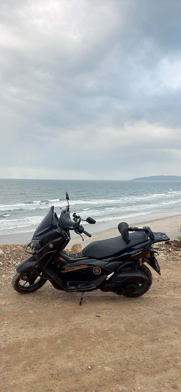 雅马哈 NMAX