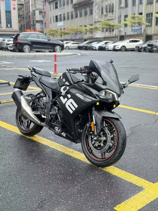 无极 300RR