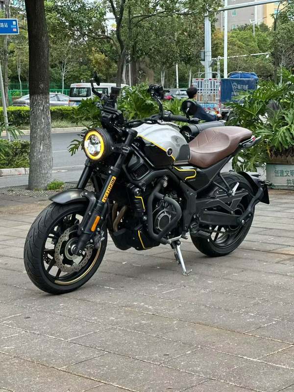 无极 AC525