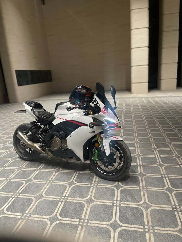 QJMOTOR 赛600
