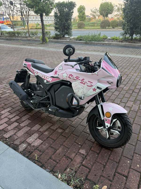 QJMOTOR 小飞侠