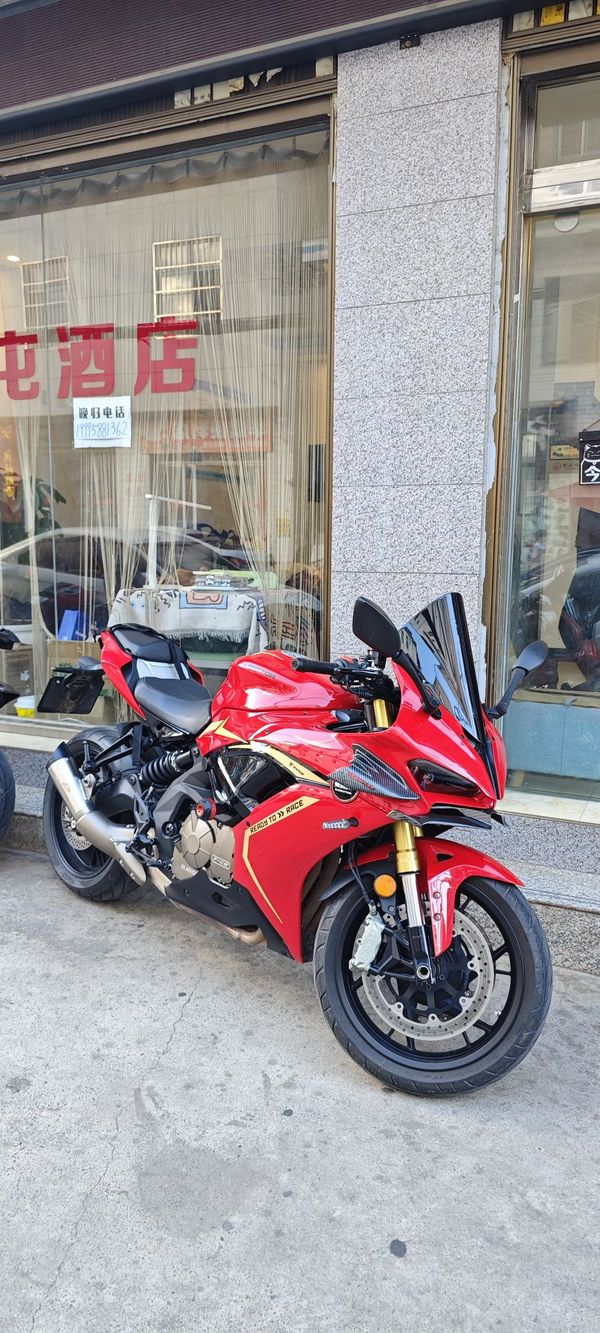 QJMOTOR 赛600