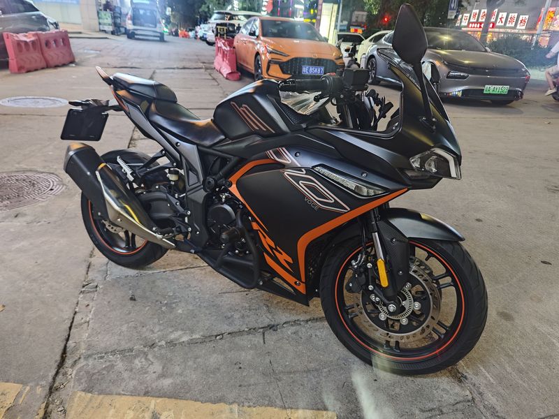 无极 300RR