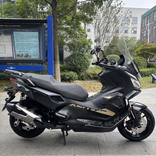 光阳 赛艇 X350
