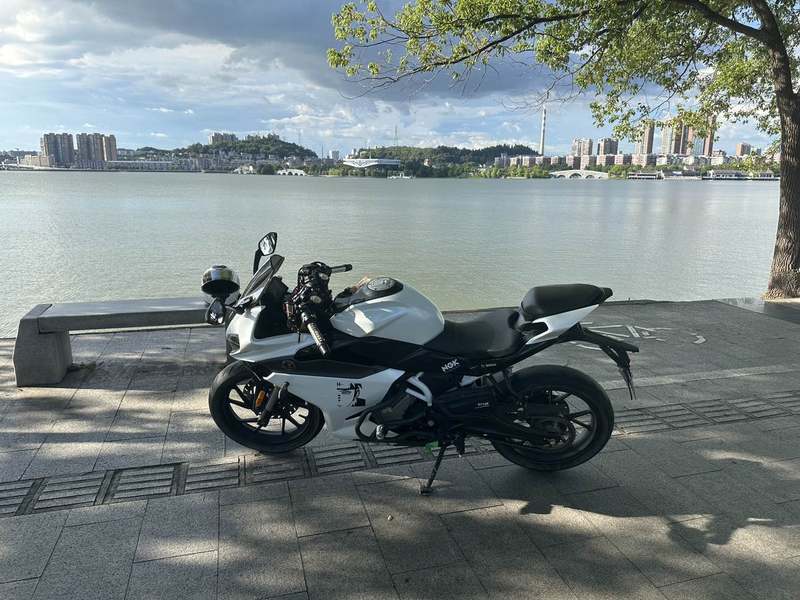 春风 250SR
