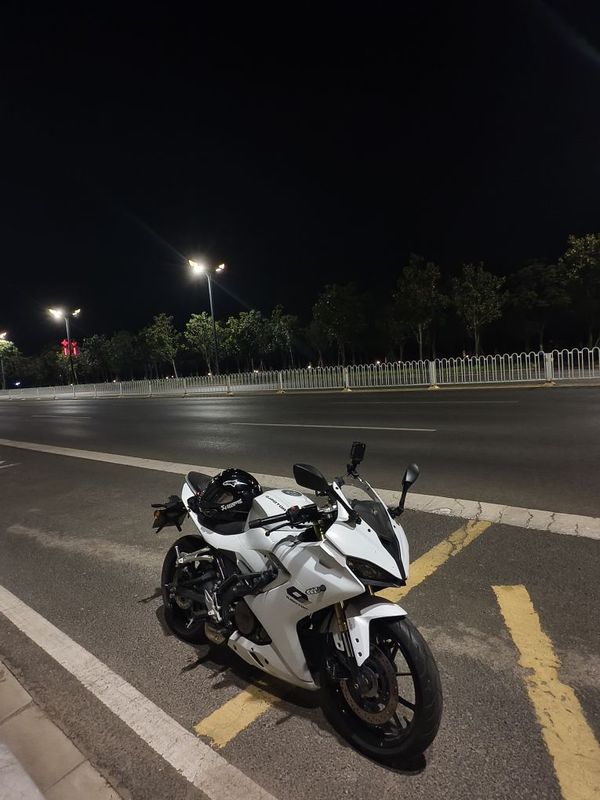 QJMOTOR 赛250