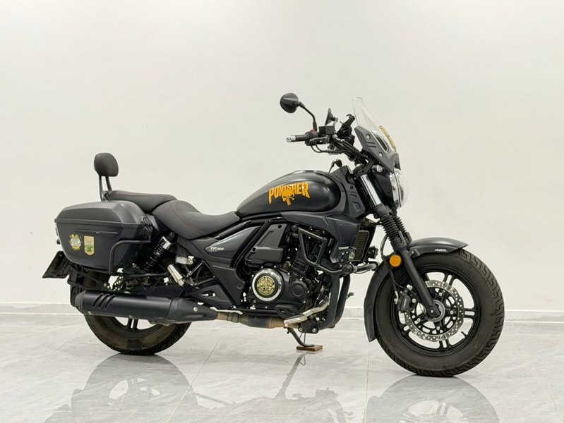 豪爵 TR300