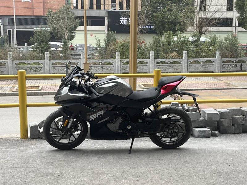 春风 250SR