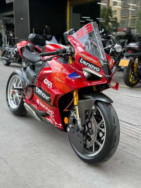 杜卡迪 Panigale V2