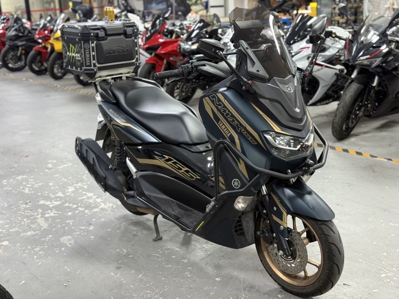 雅马哈 NMAX