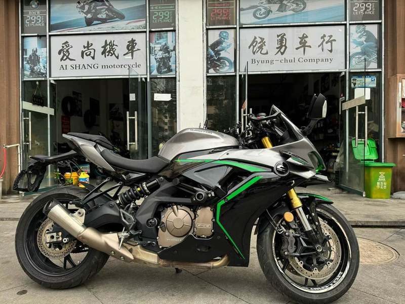 QJMOTOR 赛600