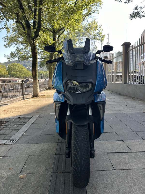宝马 C 400