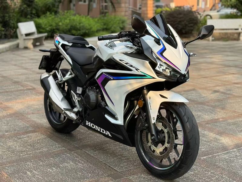 本田WING CBR400R