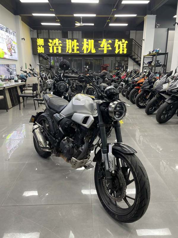 新大洲本田 CBF190TR