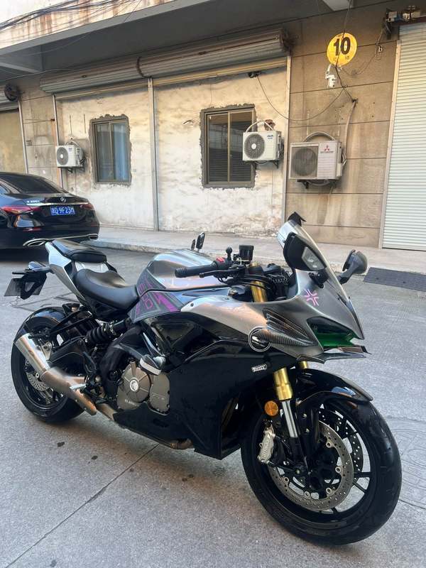QJMOTOR 赛600