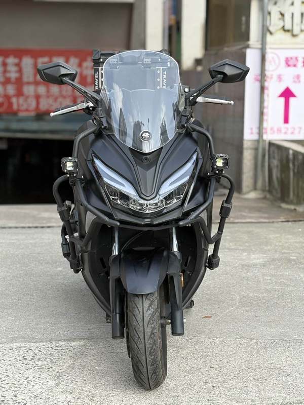 QJMOTOR 鸿250