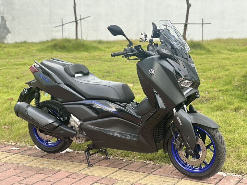 雅马哈 XMAX