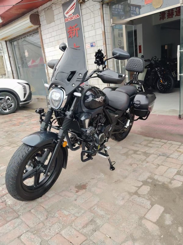 豪爵 TR300