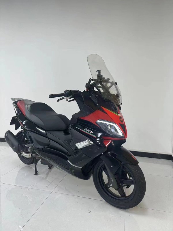 宗申阿普利亚 SR Max 250