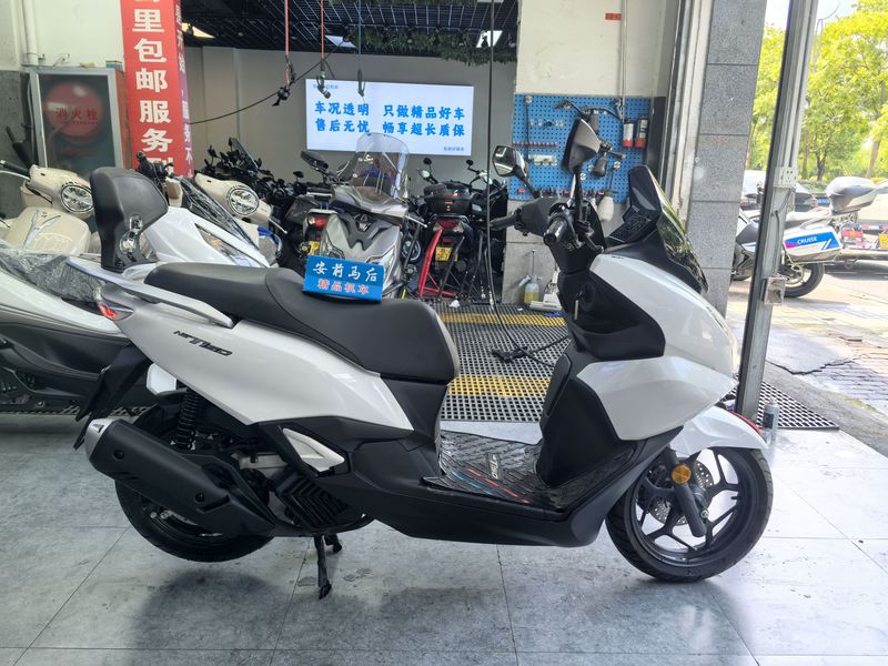 五羊本田 NWT150