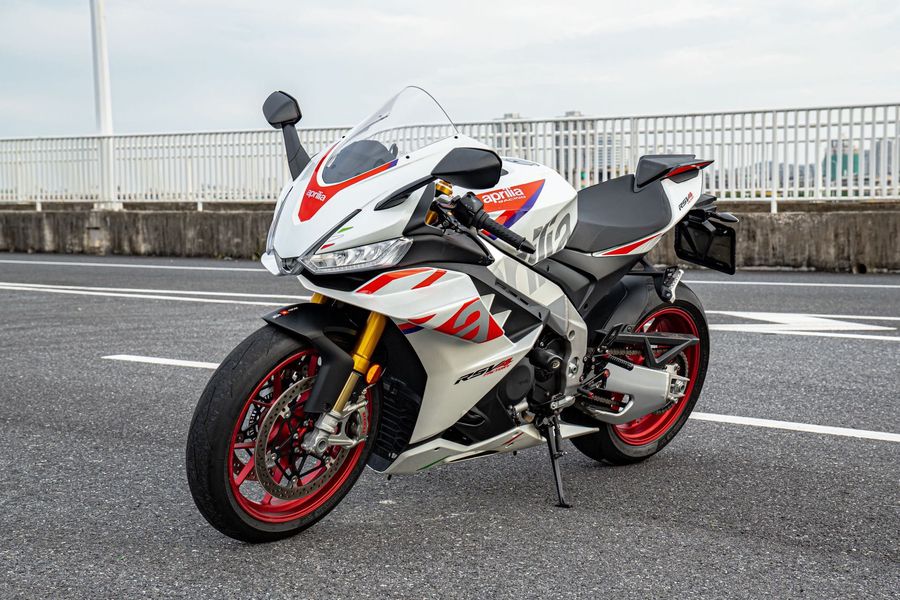 阿普利亚 RSV4