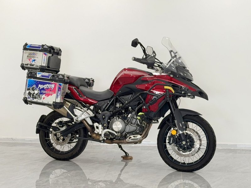 贝纳利 金鹏 TRK502