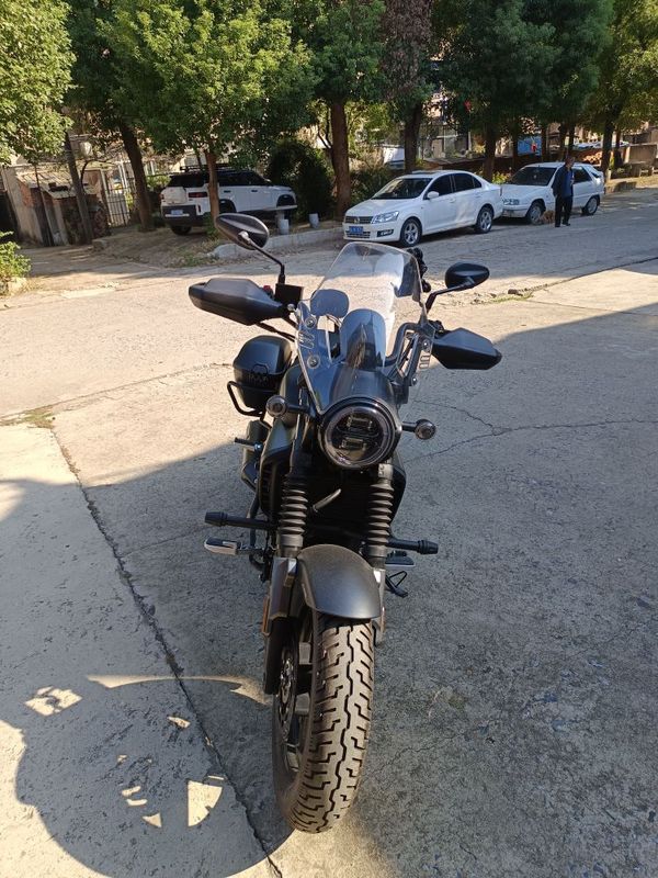 豪爵 TR300