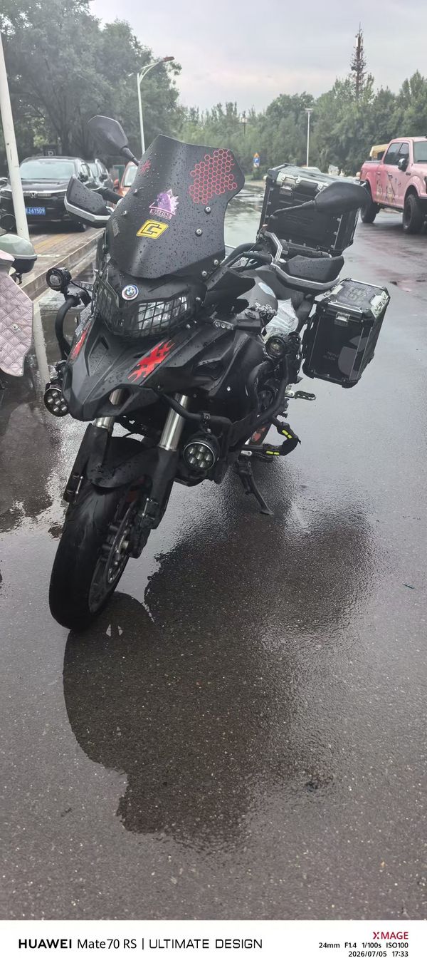 贝纳利 金鹏 TRK502