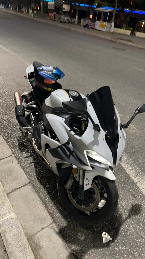 QJMOTOR 赛800