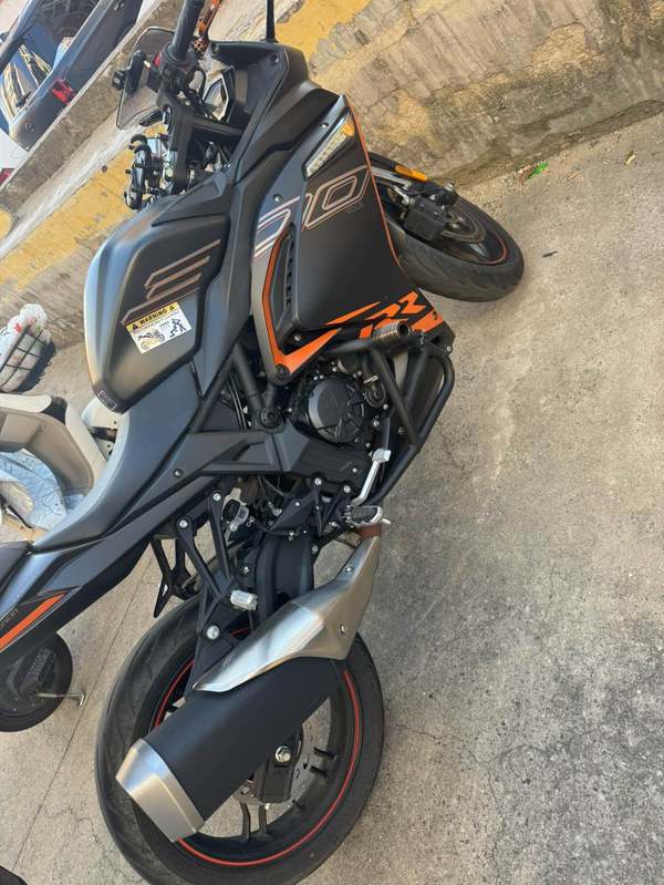 无极 300RR