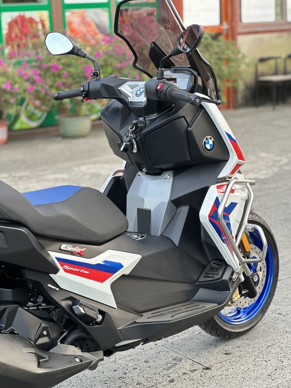 宝马 C 400