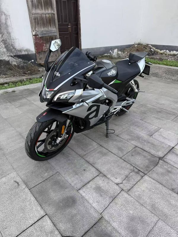 宗申阿普利亚 GPR250R