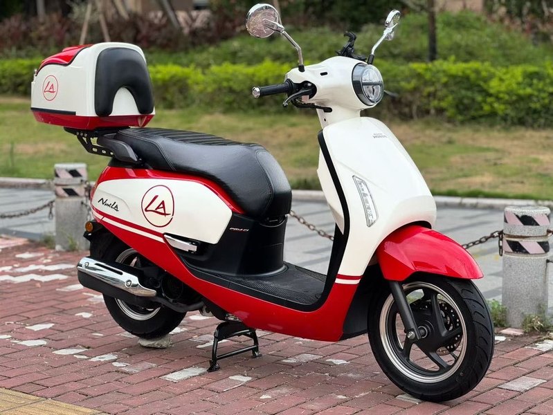 新大洲本田 NS125LA
